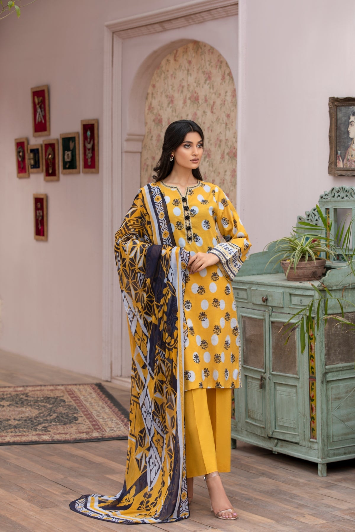 MEHRUNISA EID COLLECTION LAWN 2024