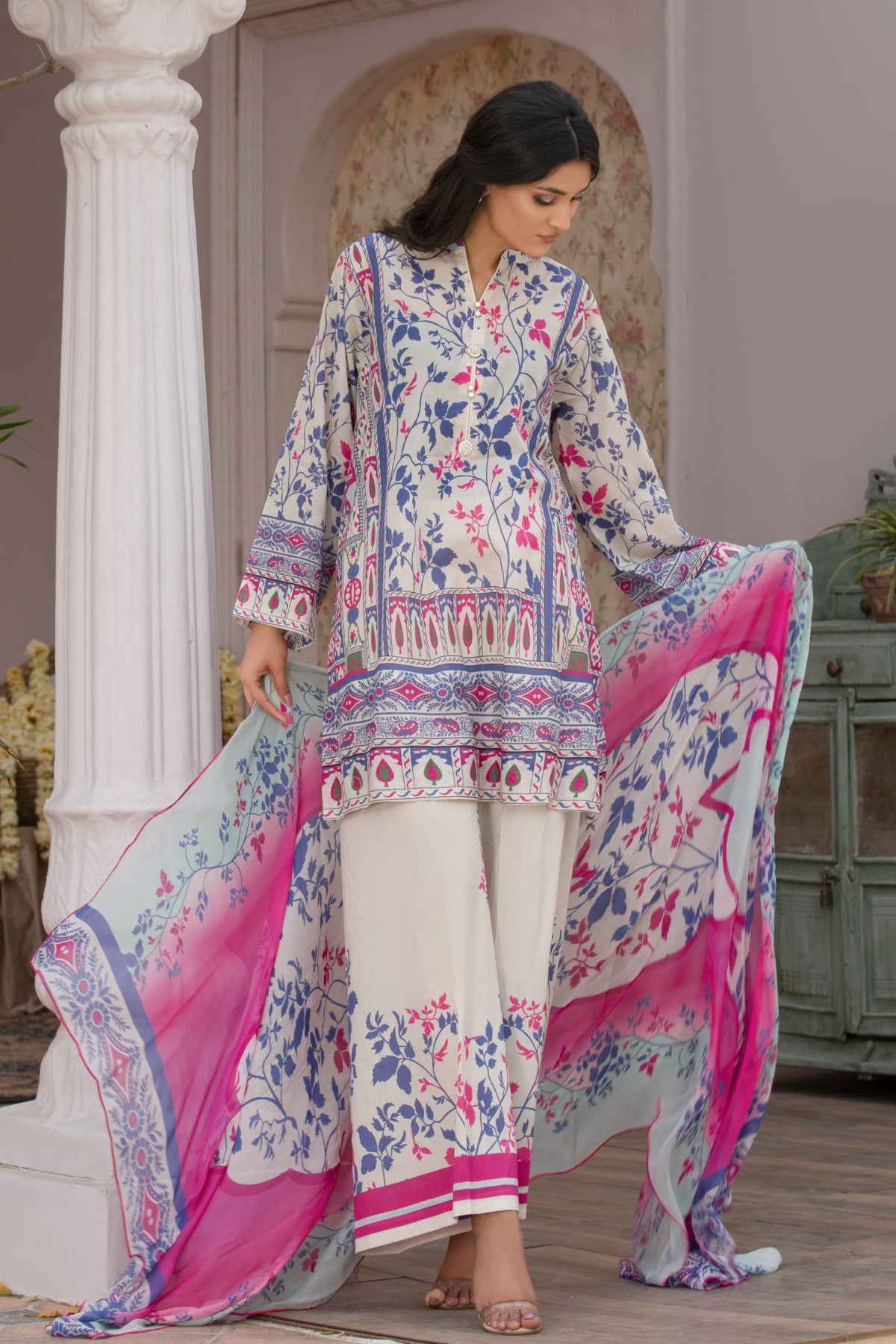 MEHRUNISA EID COLLECTION LAWN 2024